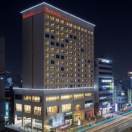Ramada By Wyndham Daejeon Hotel Buitenkant foto