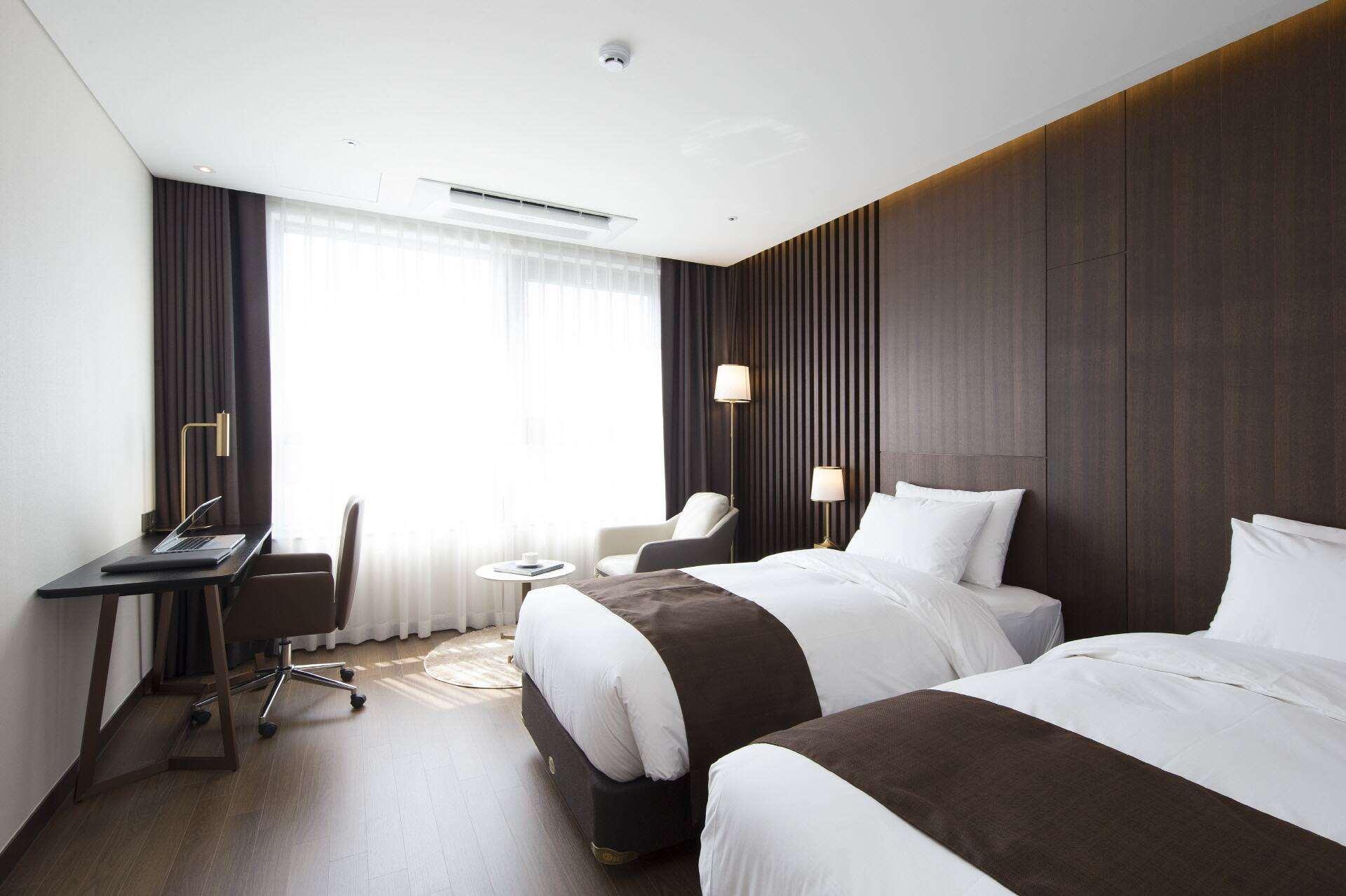Ramada By Wyndham Daejeon Hotel Buitenkant foto