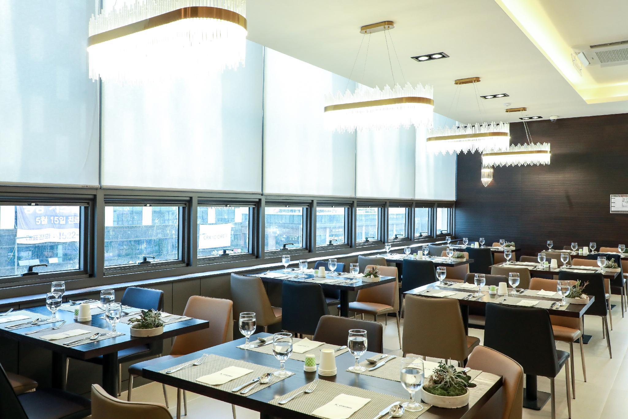 Ramada By Wyndham Daejeon Hotel Buitenkant foto