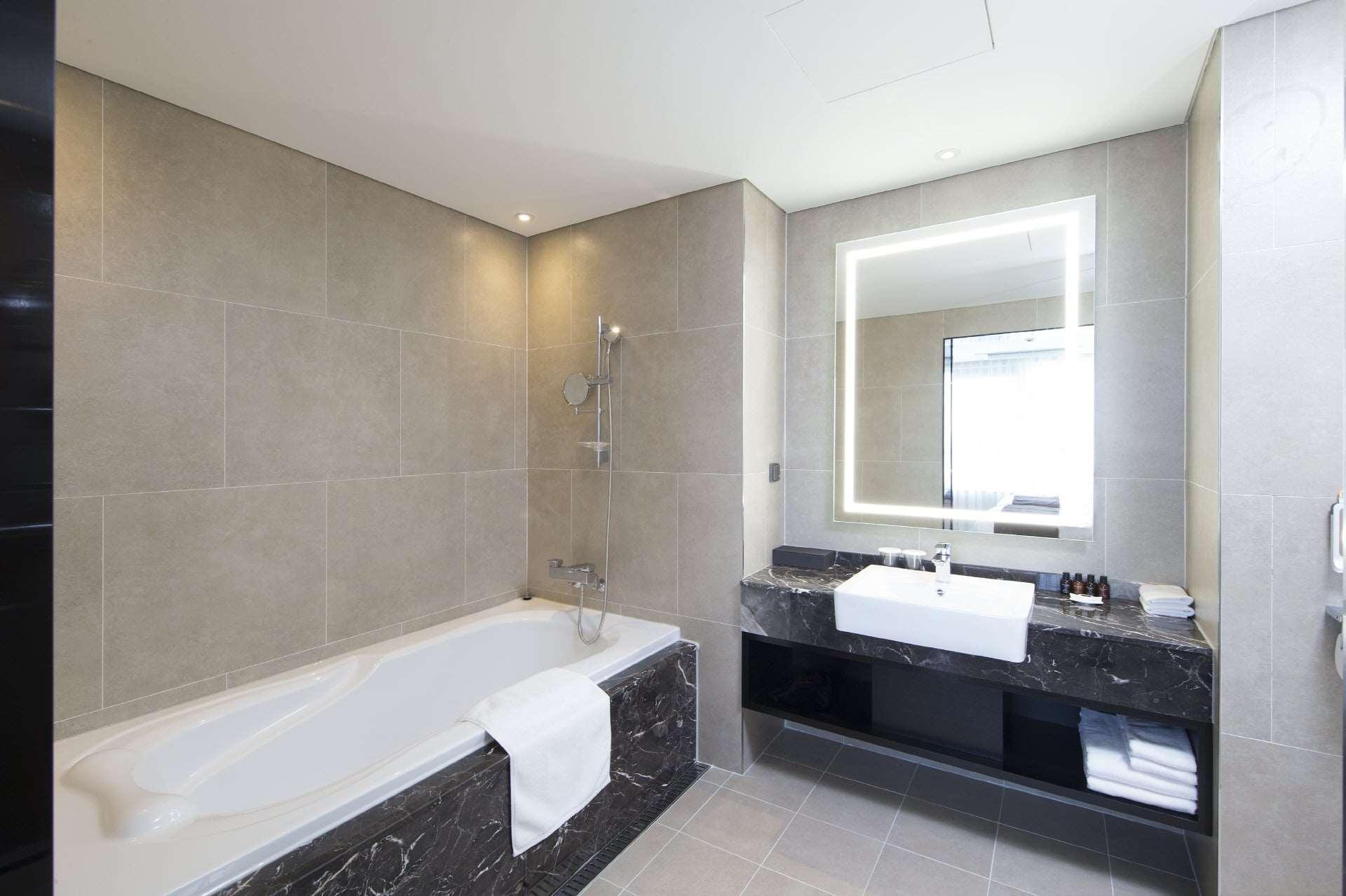 Ramada By Wyndham Daejeon Hotel Buitenkant foto