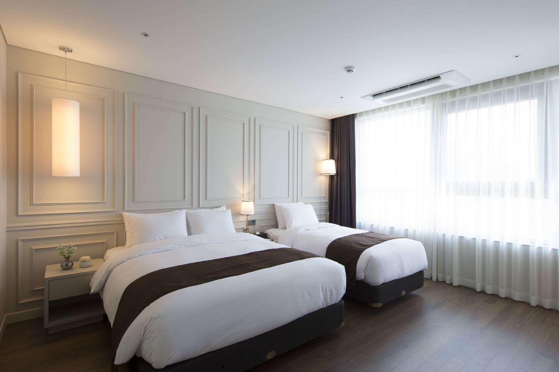 Ramada By Wyndham Daejeon Hotel Buitenkant foto
